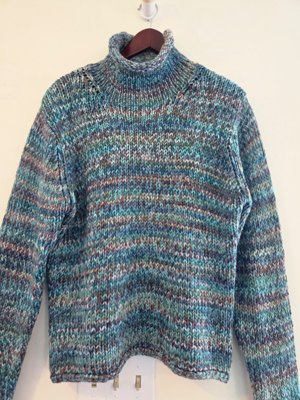 Columbia wool blend sweater L boxy chunky knit roll hem turtleneck cottage core - Picture 2 of 10
